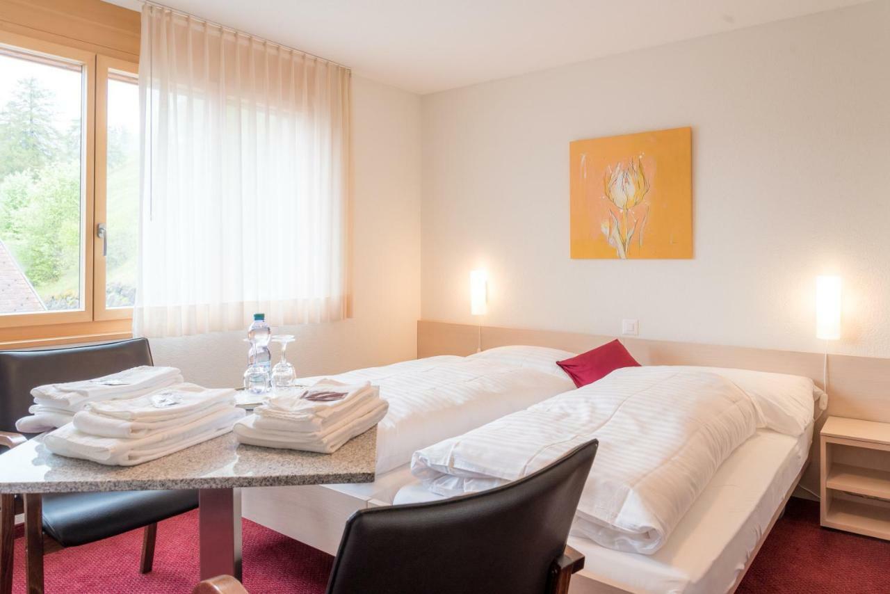 Auszeit-Hotel Z Aeschiried Aeschi Bei Spiez الغرفة الصورة