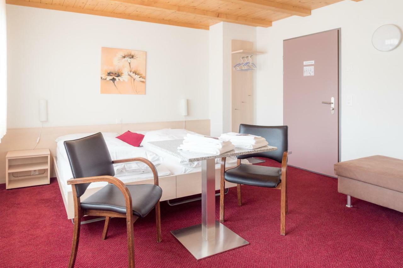 Auszeit-Hotel Z Aeschiried Aeschi Bei Spiez الغرفة الصورة